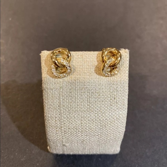 Authentic vintage Christian Dior clip on earrings - Picture 6 of 7